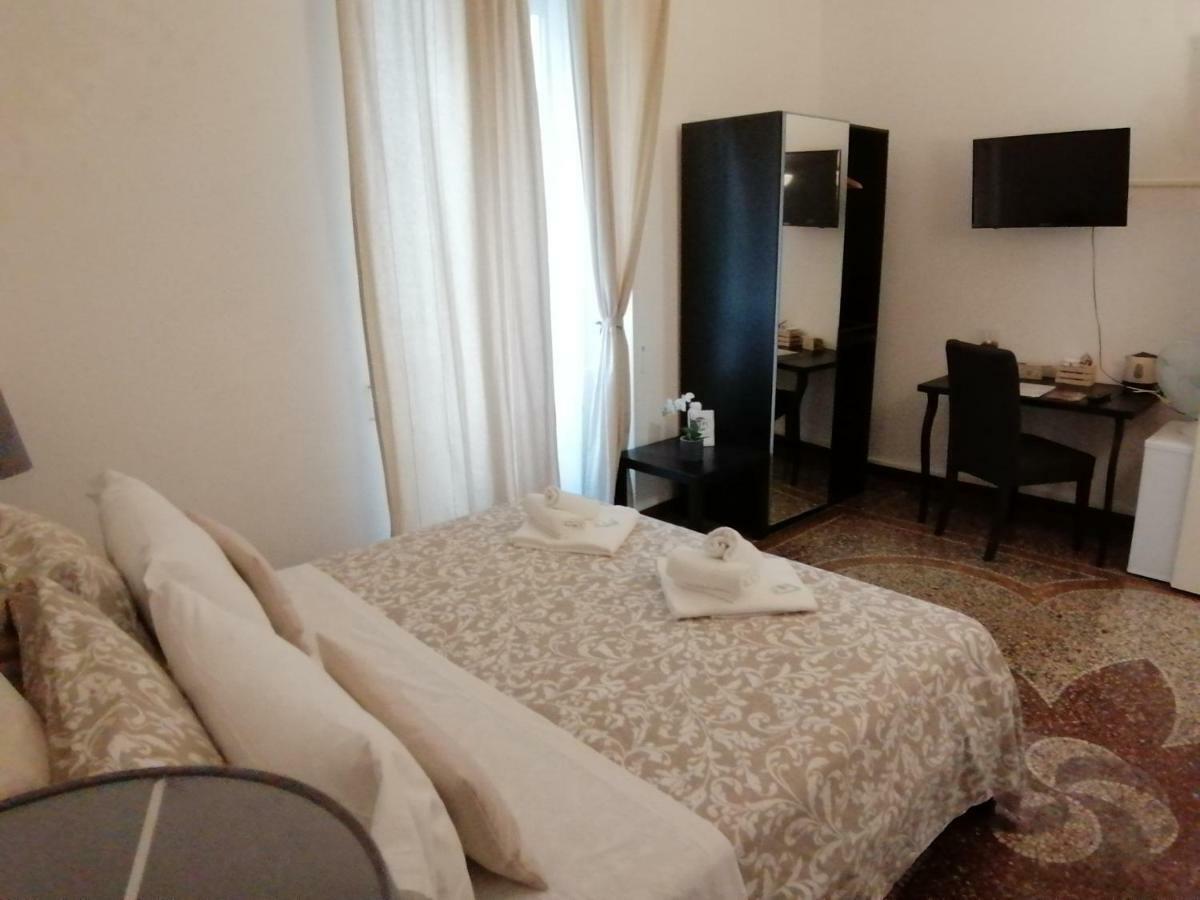 Domus La Foce 2*